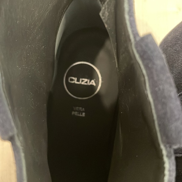 Woman’s Clizia Blue Pull-on Suede Pull-on Boots, size 38 (7.5) - Picture 2 of 7